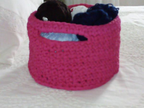 Cesta tejida a croche. Punto enano.
